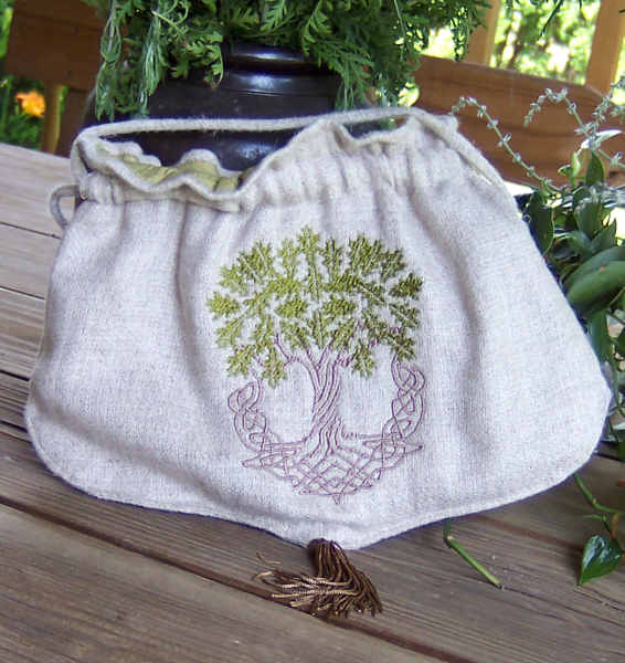 http://www.thistlebees.com/images2/pot-pourri/pot-bag-treeoflife-375.jpg