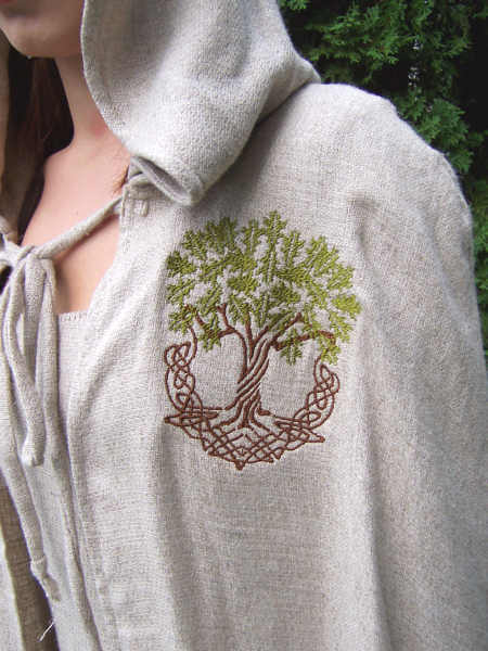 http://www.thistlebees.com/images2/pot-pourri/pot-cloak-beige-treeoflife-520.jpg